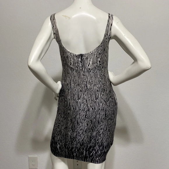 Zara Printed Dress - Picture 3 of 4